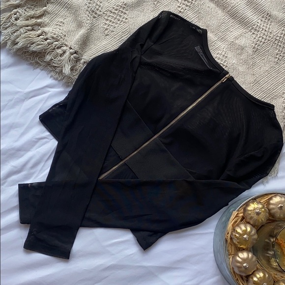 NWOT LF Long Sleeve Mesh Top - Picture 4 of 7